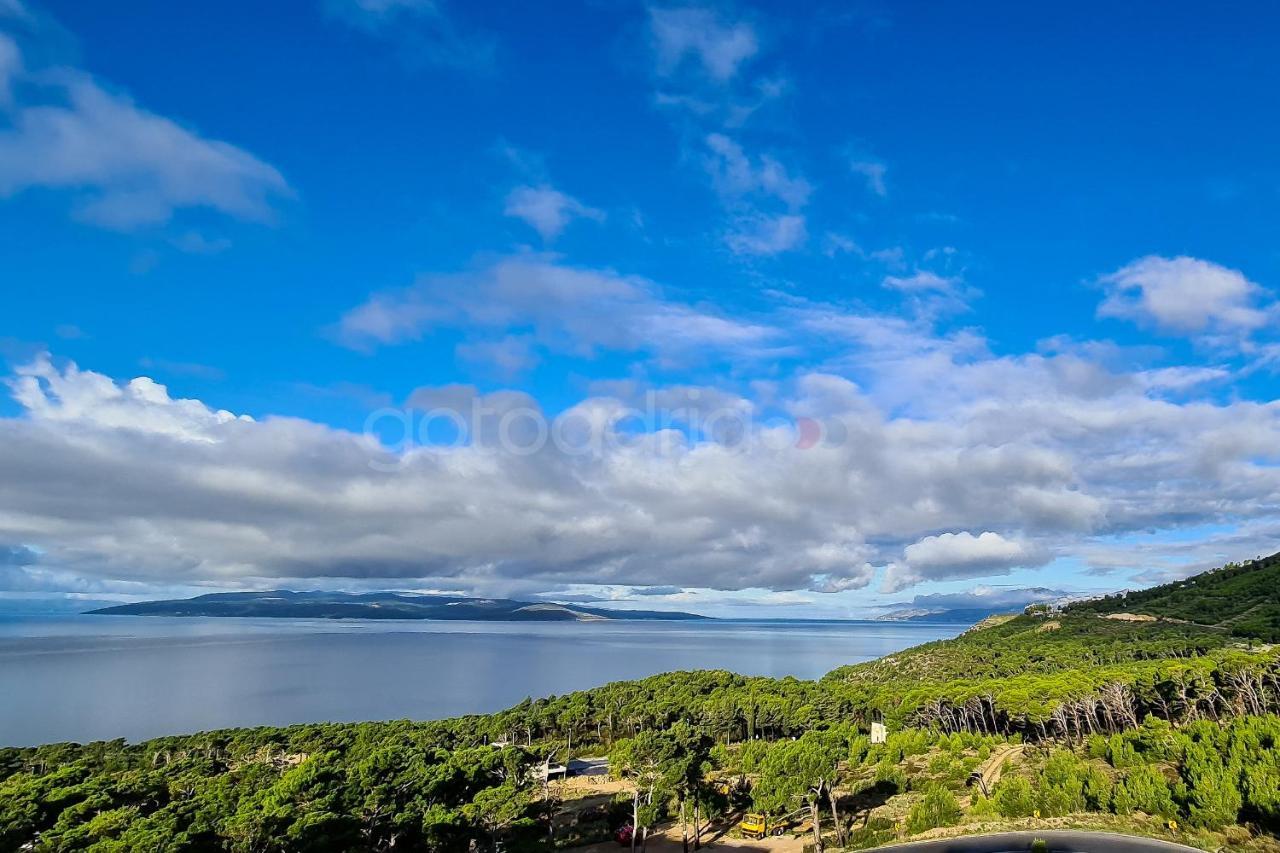 Exclusive Penthouse Big Blue With Private Jacuzzi Apartamento Makarska Exterior foto