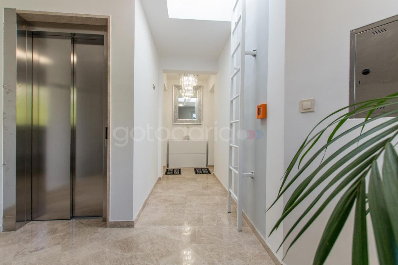 Exclusive Penthouse Big Blue With Private Jacuzzi Apartamento Makarska Exterior foto
