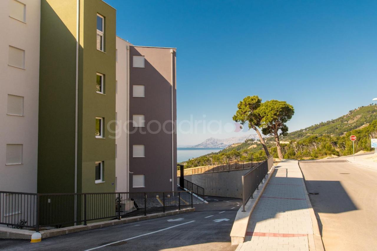 Exclusive Penthouse Big Blue With Private Jacuzzi Apartamento Makarska Exterior foto
