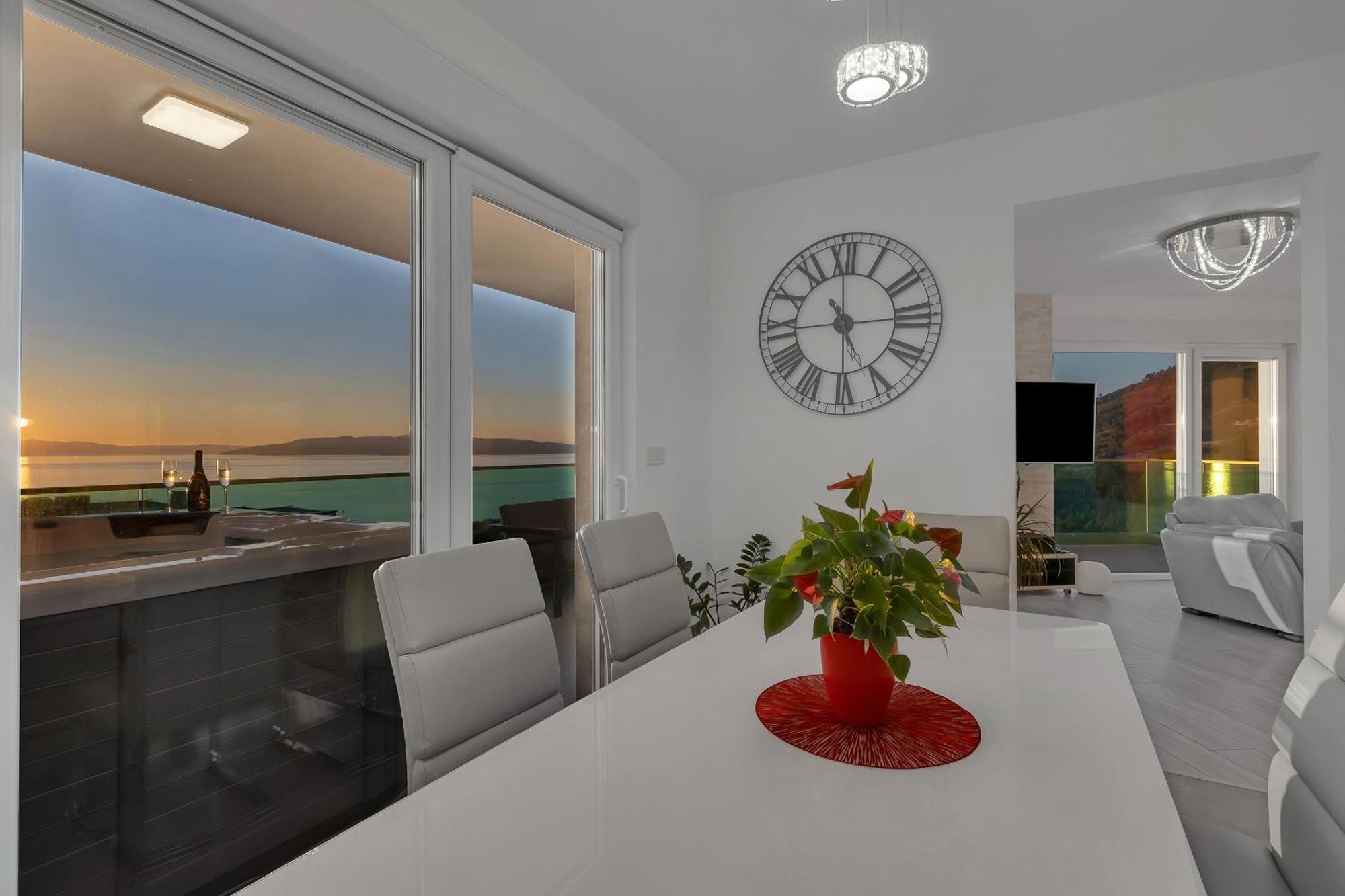 Exclusive Penthouse Big Blue With Private Jacuzzi Apartamento Makarska Exterior foto