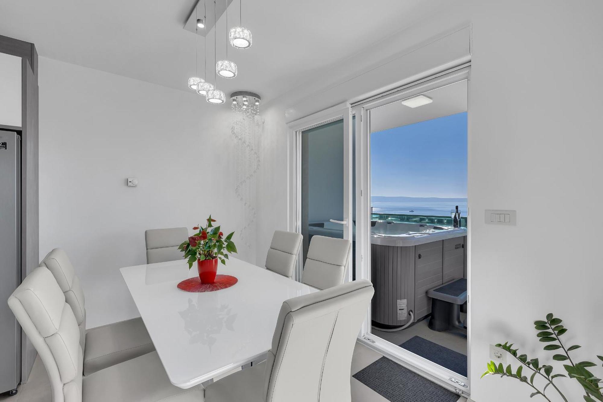 Exclusive Penthouse Big Blue With Private Jacuzzi Apartamento Makarska Exterior foto