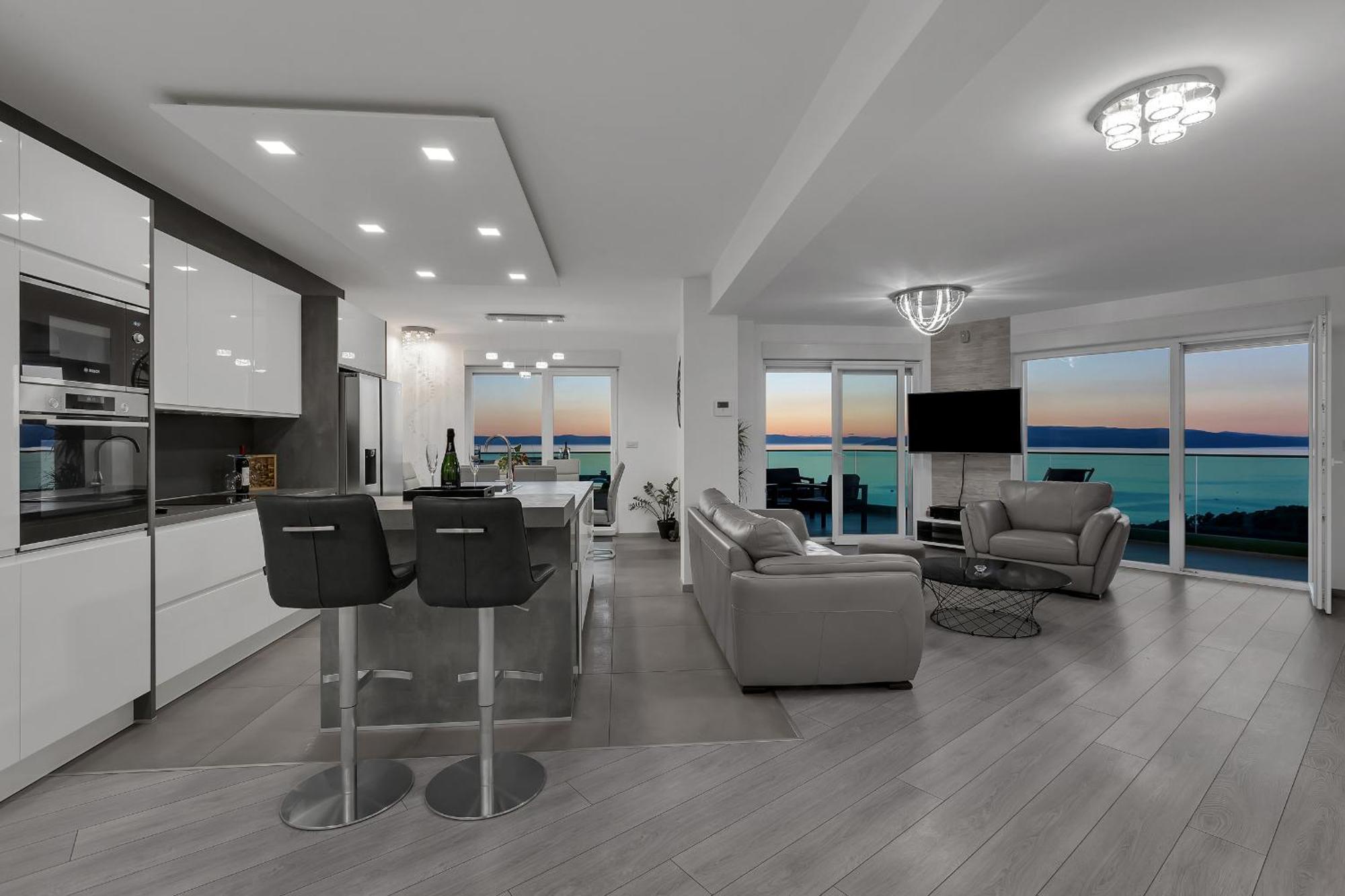 Exclusive Penthouse Big Blue With Private Jacuzzi Apartamento Makarska Exterior foto