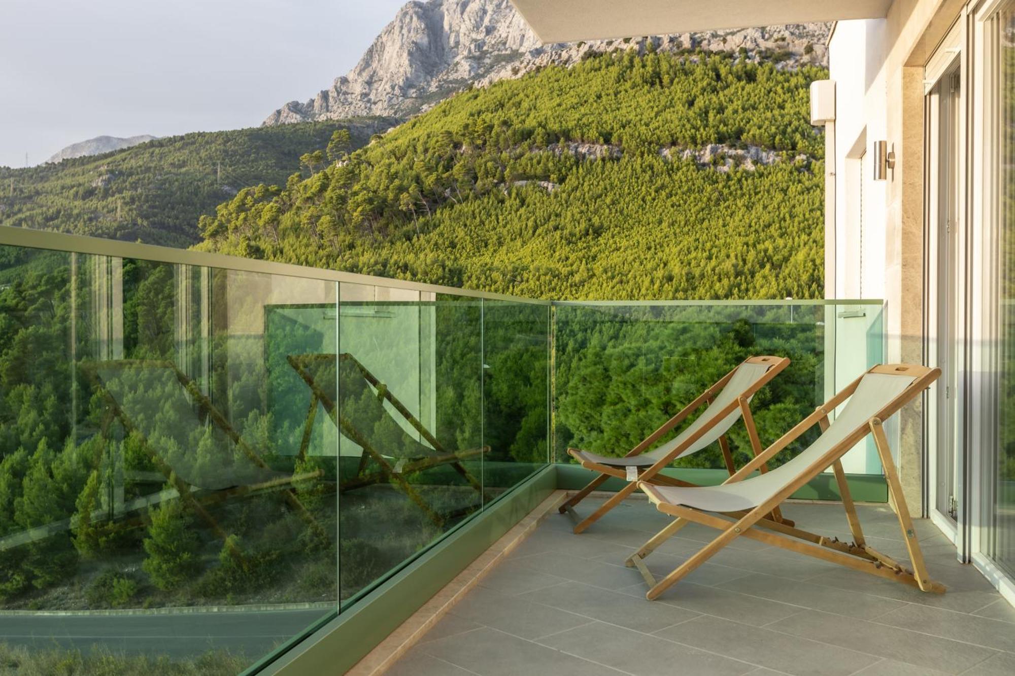 Exclusive Penthouse Big Blue With Private Jacuzzi Apartamento Makarska Exterior foto