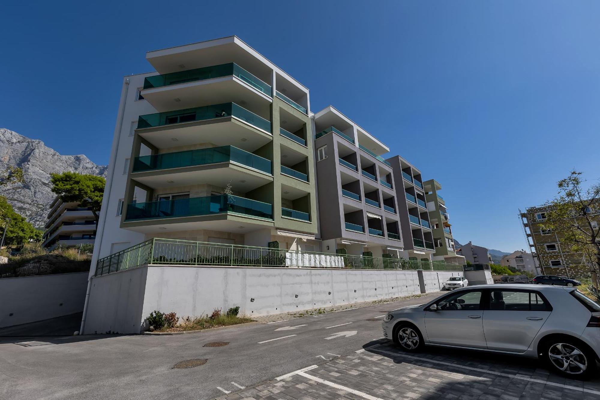 Exclusive Penthouse Big Blue With Private Jacuzzi Apartamento Makarska Exterior foto